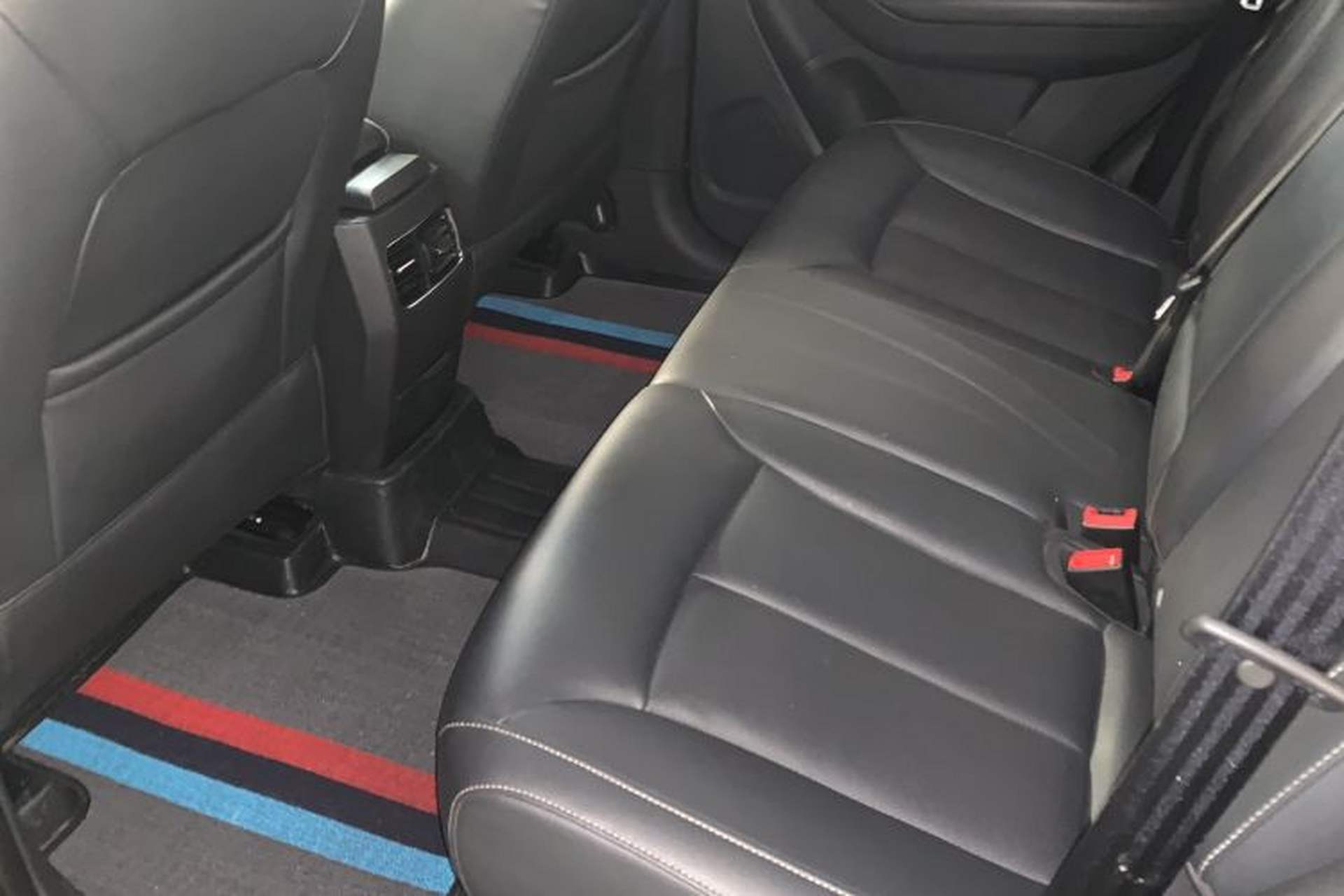 Used Roewe RX5 2019 20T Two-Wheel Drive Automatic 4G Connected Platinum Edition Interior 3