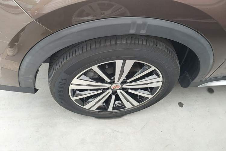Used Roewe RX5 2019 20T Two-Wheel Drive Manual 4G Connect Platinum Edition Left Front Wheel Hub
