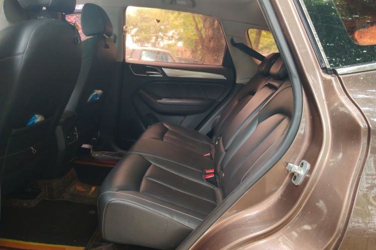 Used Roewe RX5 2019 30T Two-Wheel Drive Automatic Ali SmartConnect Platinum Edition Left Rear Seat