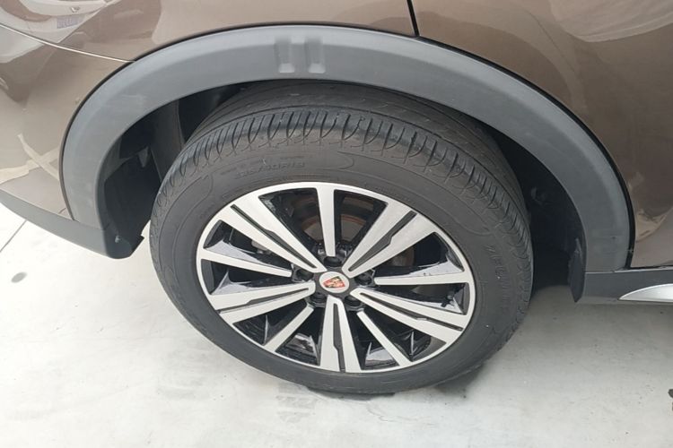 Used Roewe RX5 2019 20T Two-Wheel Drive Manual 4G Connect Platinum Edition Right Rear Wheel Hub