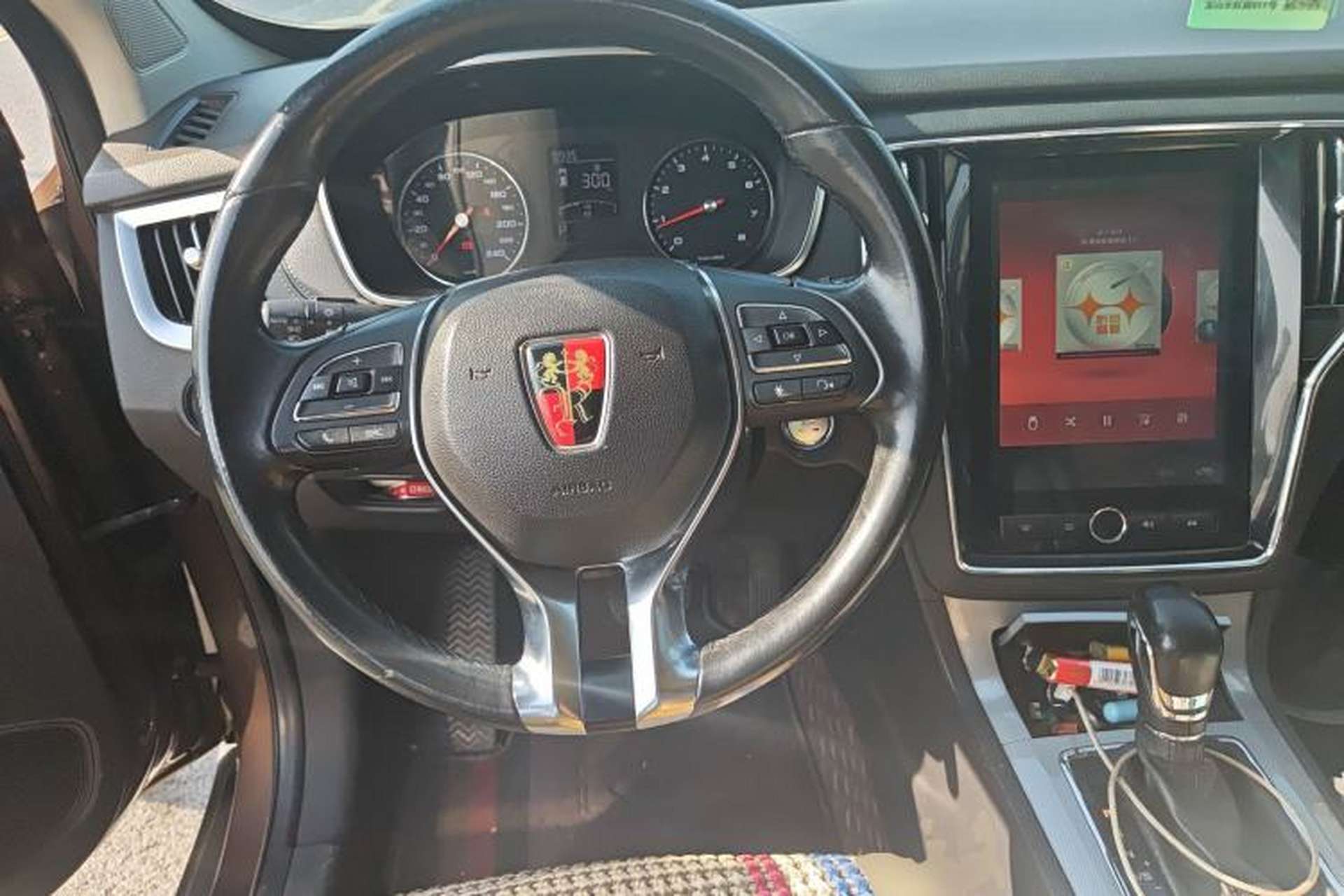Used Roewe RX5 2019 20T Two-Wheel Drive Automatic 4G Connected Platinum Edition Steering Wheel