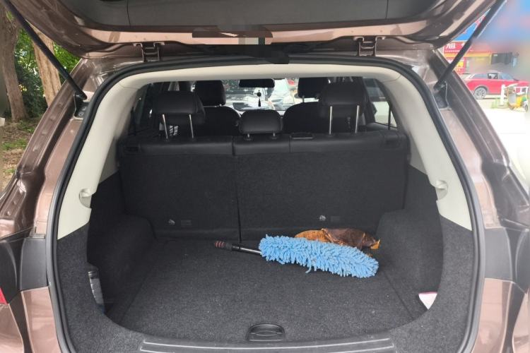 Used Roewe RX5 2019 20T Two-Wheel Drive Manual 4G Connect Platinum Edition Trunk