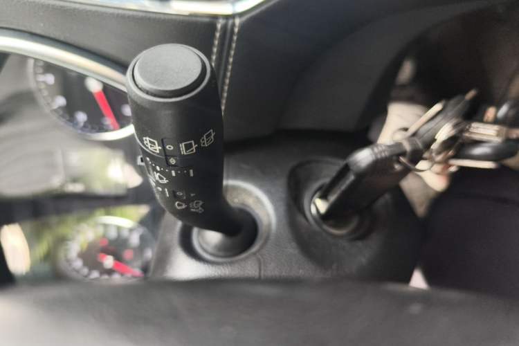 Used Roewe RX5 2019 20T Two-Wheel Drive Manual 4G Connect Platinum Edition Vehicle Key