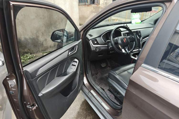 Used Roewe RX5 2019 20T Two-Wheel Drive Automatic 4G Connected Platinum Edition Driver Seat