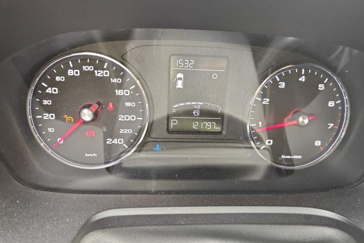 Used Roewe RX5 2019 20T Two-Wheel Drive Automatic 4G Connected Platinum Edition Instrument Cluster