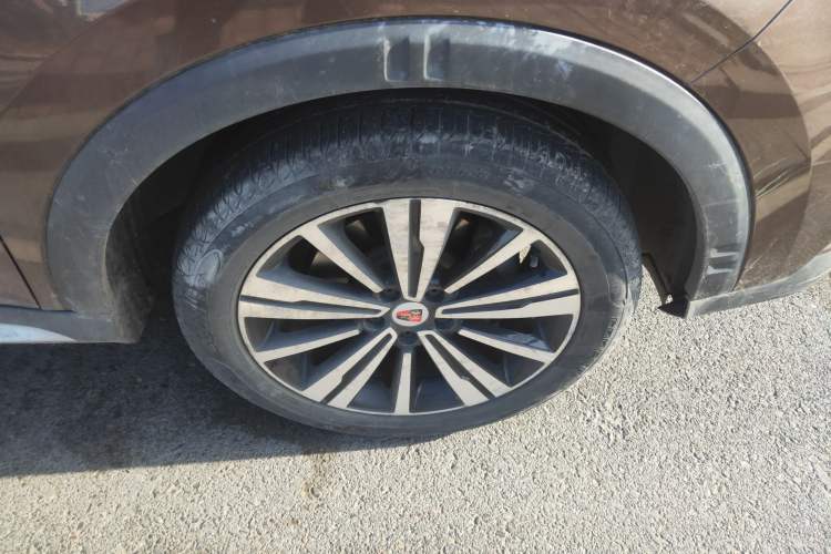 Used Roewe RX5 2019 20T Two-Wheel Drive Automatic 4G Connected Platinum Edition Right Front Wheel Hub