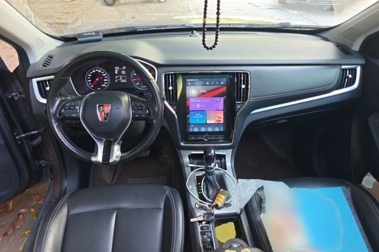 Used Roewe RX5 2019 20T Two-Wheel Drive Automatic Ali Smart Connectivity Platinum Edition Center Console