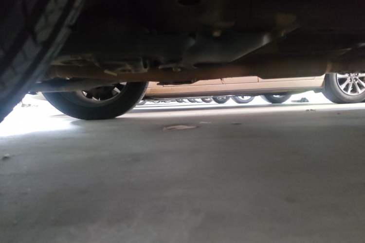 Used Roewe RX5 2019 20T Two-Wheel Drive Automatic 4G Connected Platinum Edition Chassis Front Left