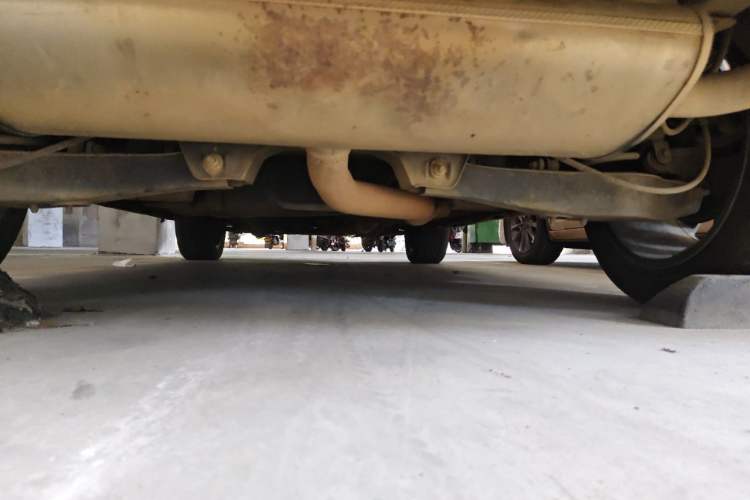 Used Roewe RX5 2019 20T Two-Wheel Drive Automatic 4G Connected Platinum Edition Chassis Rear