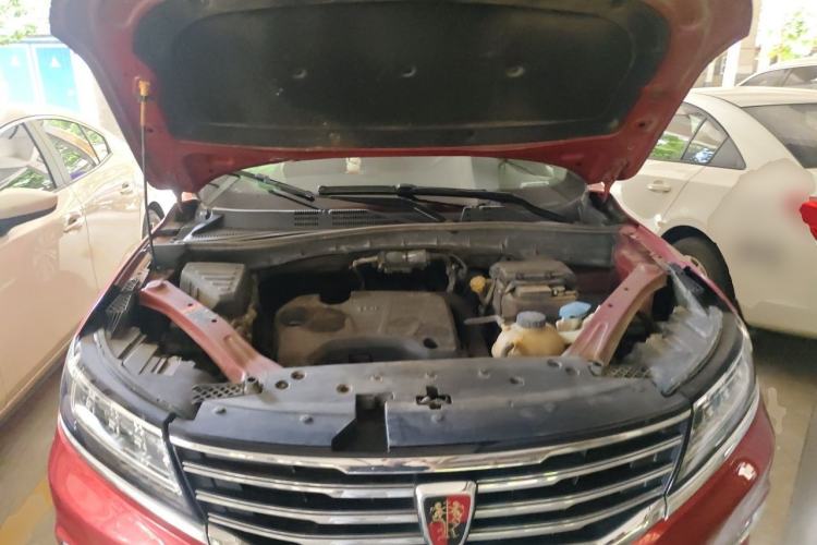 Used Roewe RX5 2019 20T Two-Wheel Drive Automatic 4G Connected Platinum Edition Engine Bay
