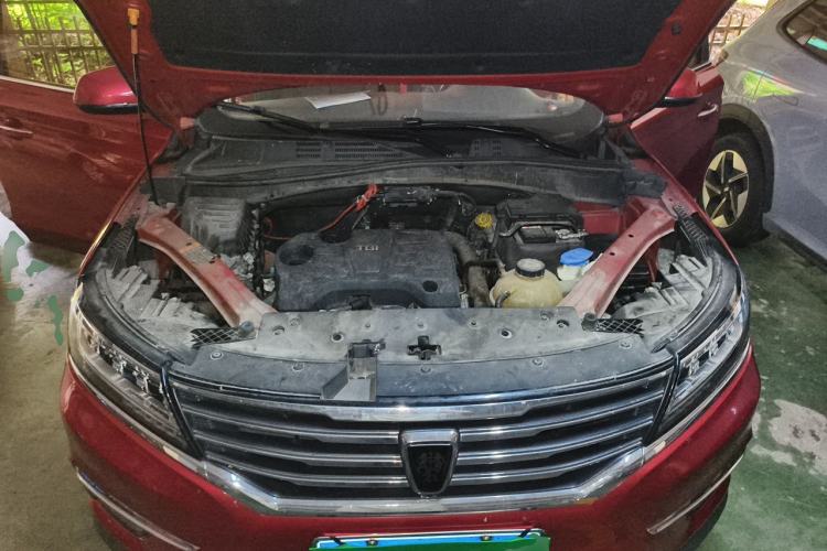 Used Roewe RX5 2019 20T Two-Wheel Drive Automatic 4G Connected Platinum Edition Engine Bay
