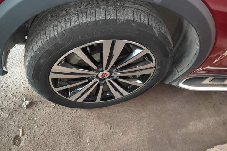 Used Roewe RX5 2019 20T Two-Wheel Drive Automatic 4G Connected Platinum Edition Exterior 4