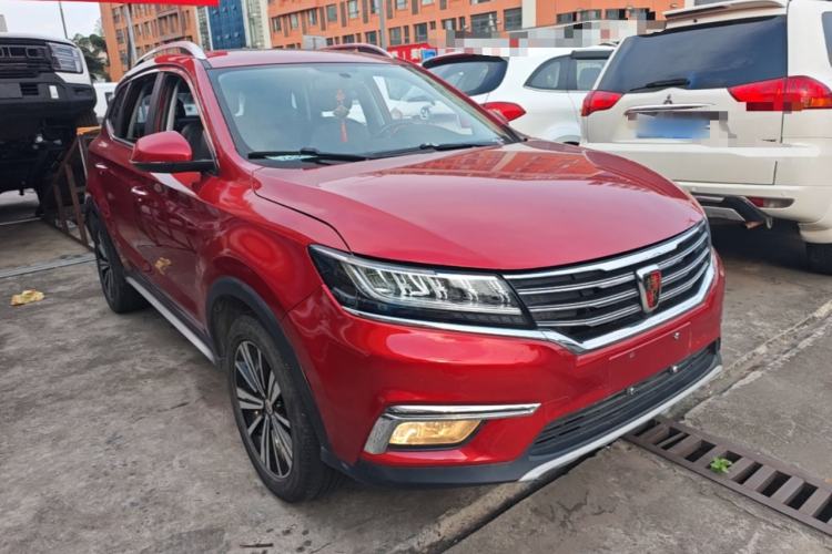 Used Roewe RX5 2019 20T Two-Wheel Drive Automatic 4G Connected Platinum Edition Front Right 45 Deg