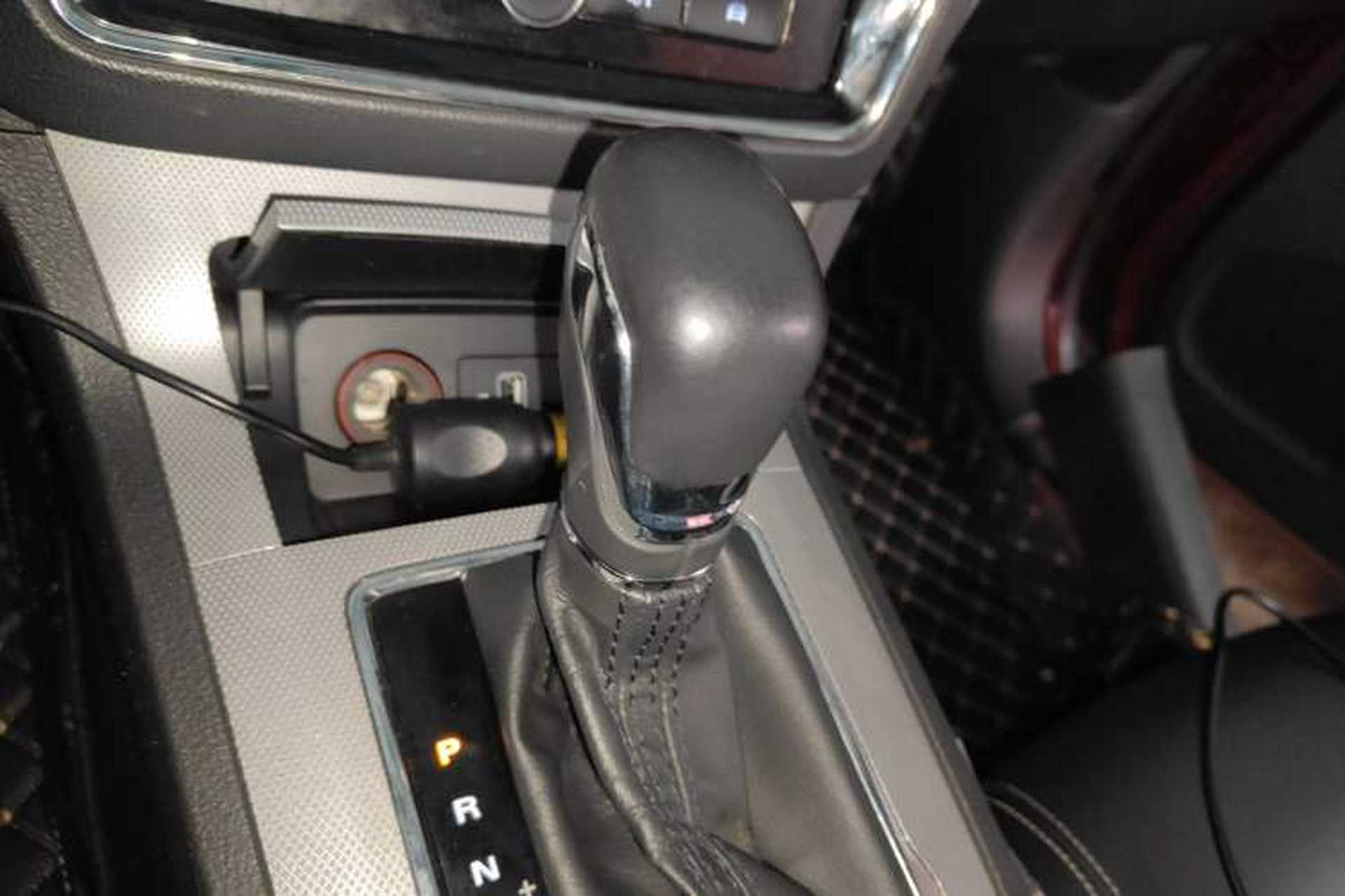 Used Roewe RX5 2019 20T Two-Wheel Drive Automatic 4G Connected Platinum Edition Gear Lever