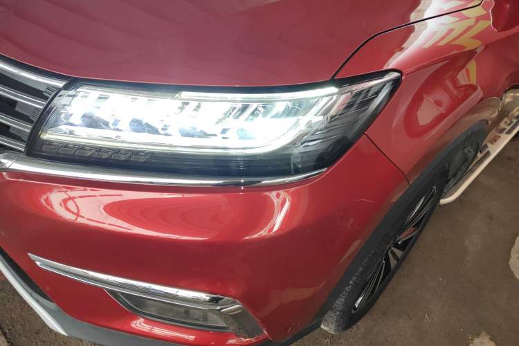 Used Roewe RX5 2019 20T Two-Wheel Drive Automatic 4G Connected Platinum Edition Left Front Headlight