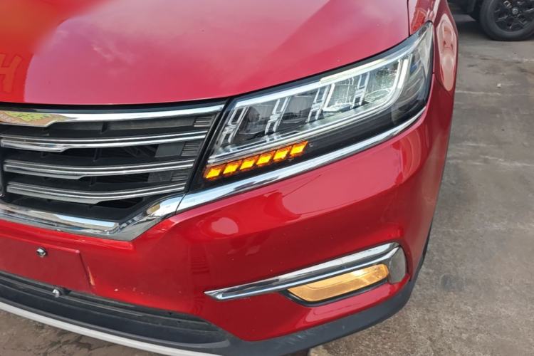 Used Roewe RX5 2019 20T Two-Wheel Drive Automatic 4G Connected Platinum Edition Left Front Headlight