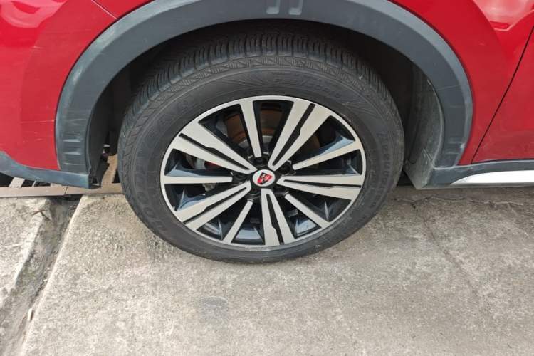 Used Roewe RX5 2019 20T Two-Wheel Drive Automatic 4G Connected Platinum Edition Left Front Wheel Hub