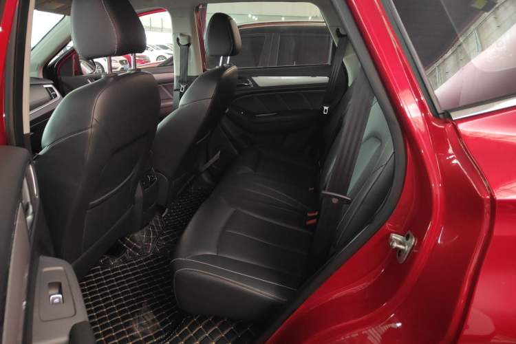 Used Roewe RX5 2019 20T Two-Wheel Drive Automatic 4G Connected Platinum Edition Left Rear Seat