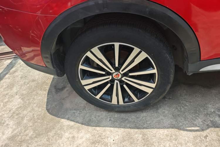 Used Roewe RX5 2019 20T Two-Wheel Drive Automatic 4G Connected Platinum Edition Right Rear Wheel Hub