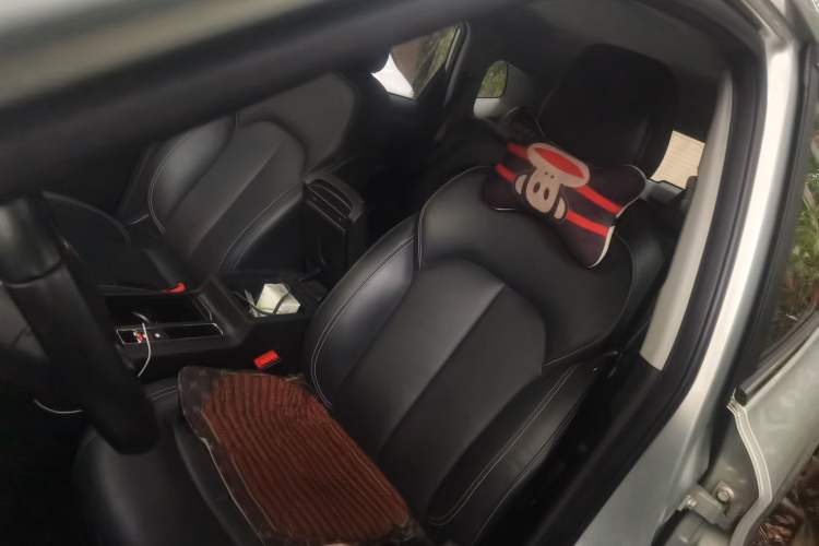 Used Roewe RX5 2019 20T Two-Wheel Drive Automatic Ali Smart Connectivity Platinum Edition Left Front Seat