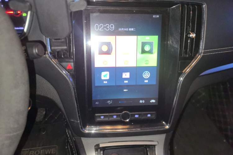 Used Roewe RX5 2019 20T Two-Wheel Drive Manual 4G Connect Platinum Edition Audio And AC Panel