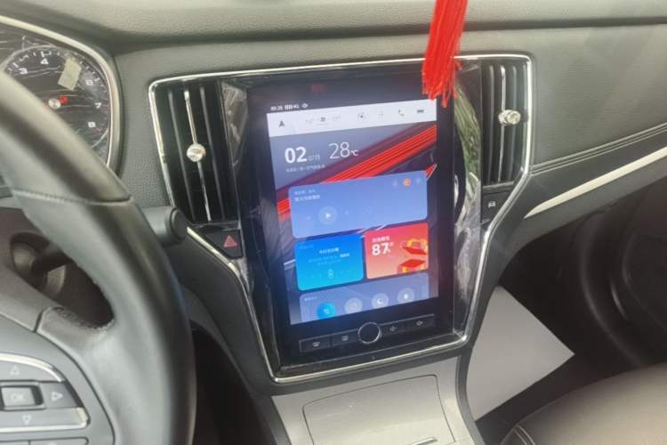 Used Roewe RX5 2019 20T Two-Wheel Drive Manual Ali Smart Network Platinum Edition Audio And AC Panel