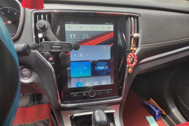Used Roewe RX5 2019 20T Two-Wheel Drive Automatic 4G Connected Platinum Edition Audio And AC Panel