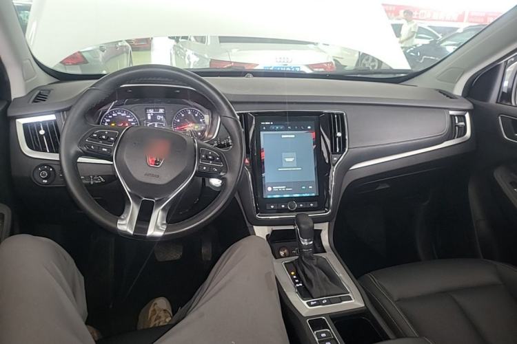 Used Roewe RX5 2019 20T Two-Wheel Drive Automatic Ali Smart Connectivity Platinum Edition Center Console