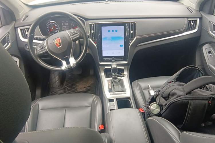 Used Roewe RX5 2019 20T Two-Wheel Drive Automatic Ali Smart Connectivity Platinum Edition Center Console