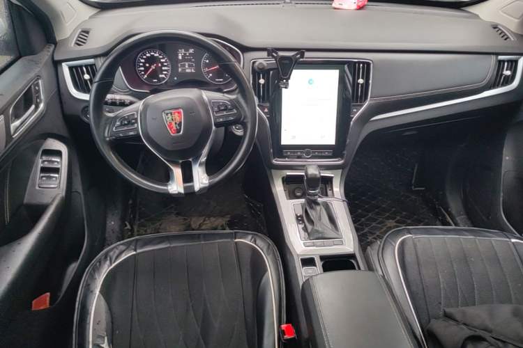 Used Roewe RX5 2019 20T Two-Wheel Drive Automatic Ali Smart Connectivity Platinum Edition Center Console