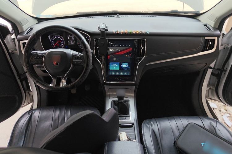 Used Roewe RX5 2019 20T Two-Wheel Drive Manual Ali Smart Network Platinum Edition Center Console