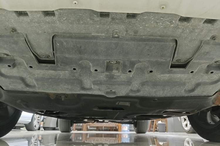 Used Roewe RX5 2019 20T Two-Wheel Drive Automatic 4G Connected Platinum Edition Chassis Front