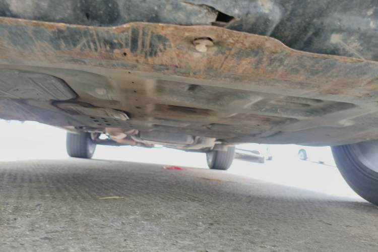 Used Roewe RX5 2019 20T Two-Wheel Drive Manual 4G Connect Platinum Edition Chassis Front