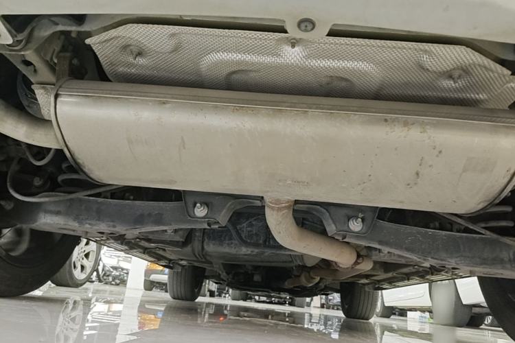 Used Roewe RX5 2019 20T Two-Wheel Drive Automatic 4G Connected Platinum Edition Chassis Rear