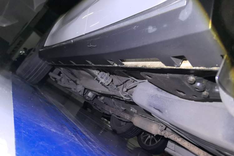 Used Roewe RX5 2019 20T Two-Wheel Drive Automatic Ali Smart Connectivity Platinum Edition Chassis Rear Left