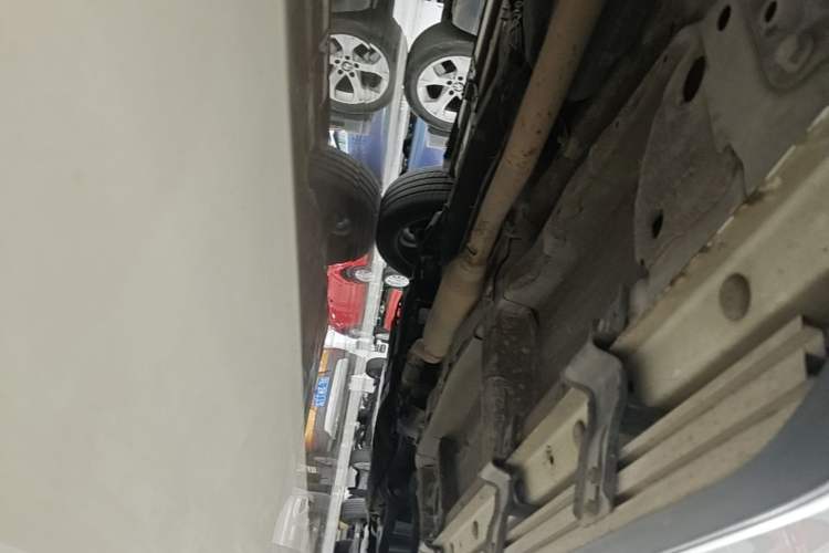 Used Roewe RX5 2019 20T Two-Wheel Drive Automatic 4G Connected Platinum Edition Chassis Rear Right