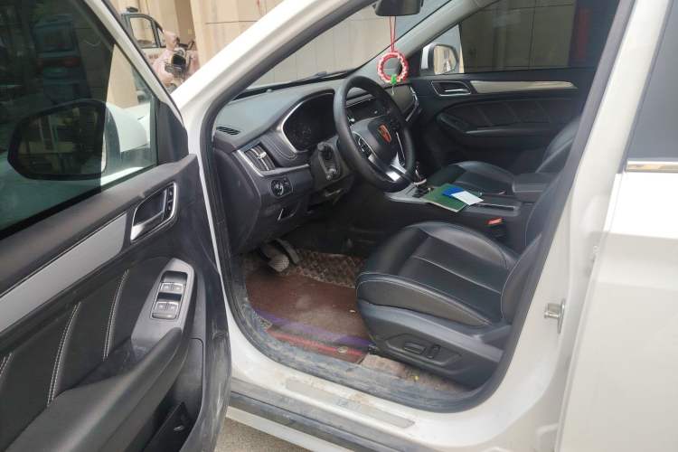 Used Roewe RX5 2019 20T Two-Wheel Drive Automatic 4G Connected Platinum Edition Driver Seat