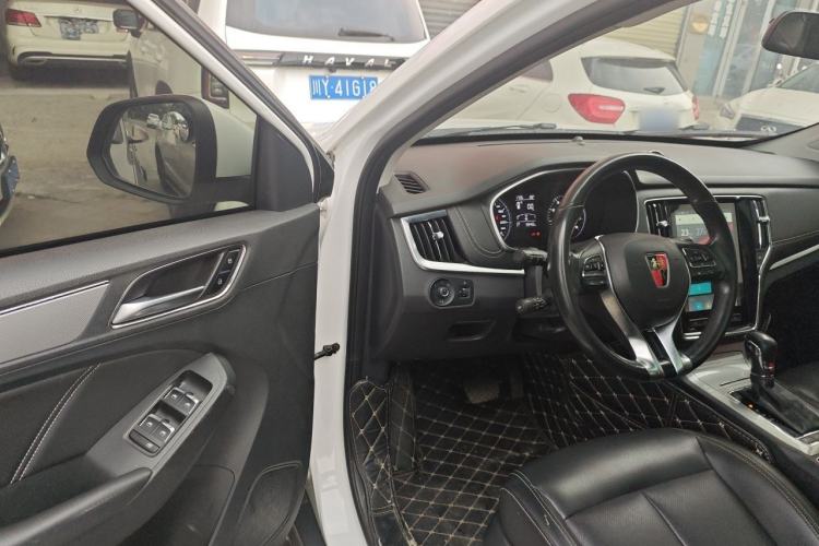 Used Roewe RX5 2019 20T Two-Wheel Drive Automatic 4G Connected Platinum Edition Driver Seat