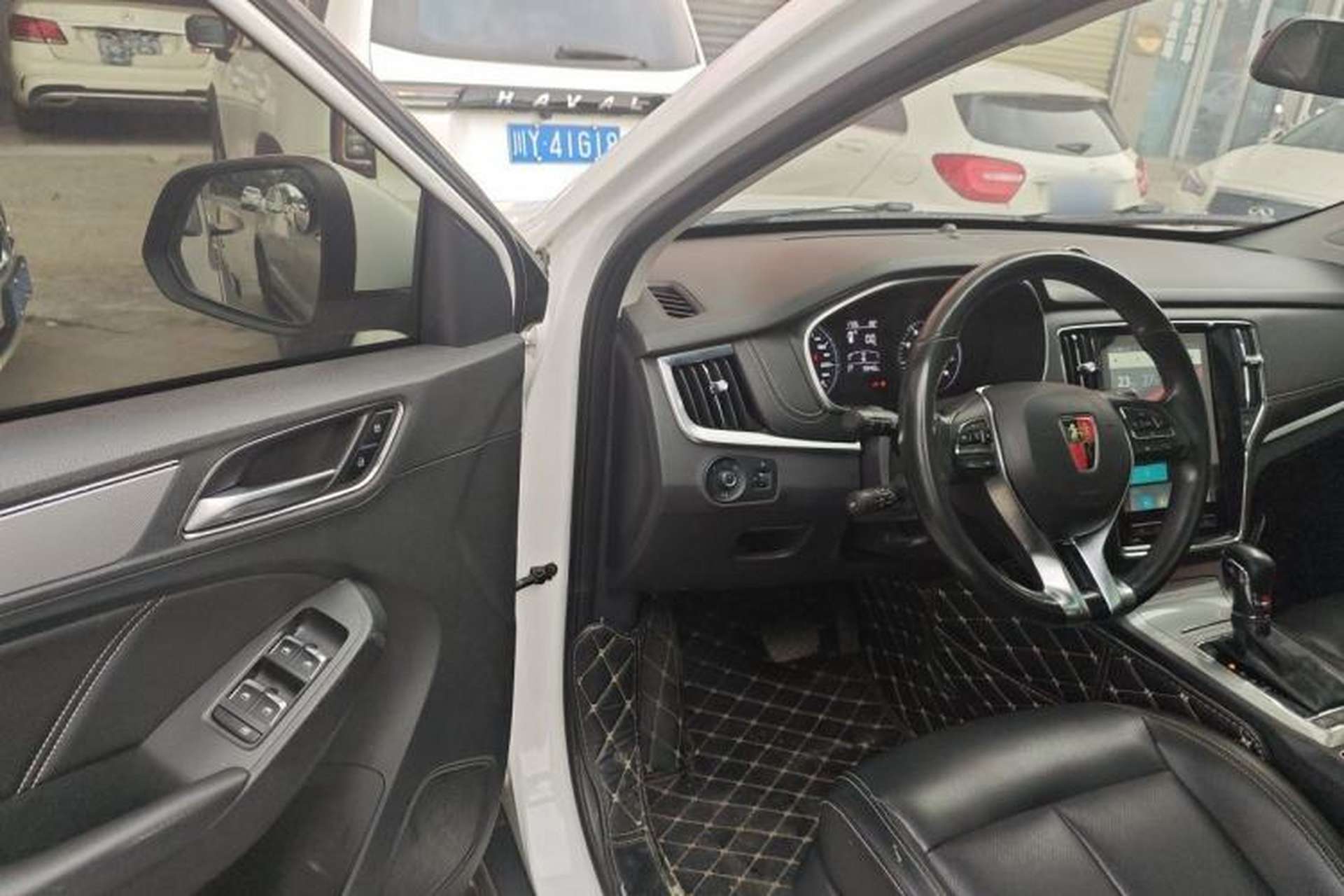 Used Roewe RX5 2019 20T Two-Wheel Drive Automatic 4G Connected Platinum Edition Driver Seat