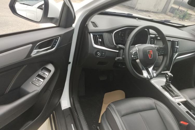 Used Roewe RX5 2019 20T Two-Wheel Drive Automatic Ali Smart Connectivity Platinum Edition Driver Seat