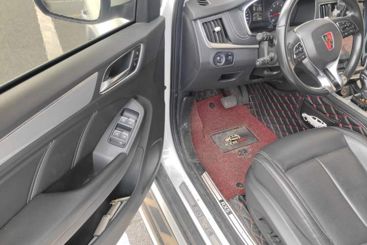 Used Roewe RX5 2019 20T Two-Wheel Drive Automatic 4G Connected Platinum Edition Driver Seat