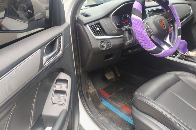 Used Roewe RX5 2019 20T Two-Wheel Drive Automatic Ali Smart Connectivity Platinum Edition Driver Seat