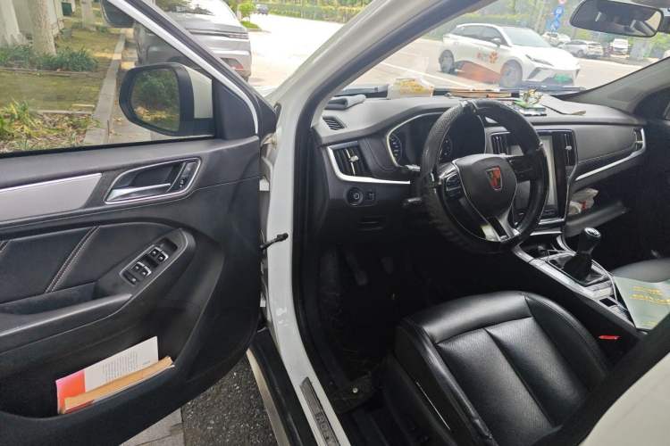Used Roewe RX5 2019 20T Two-Wheel Drive Manual 4G Connect Platinum Edition Driver Seat