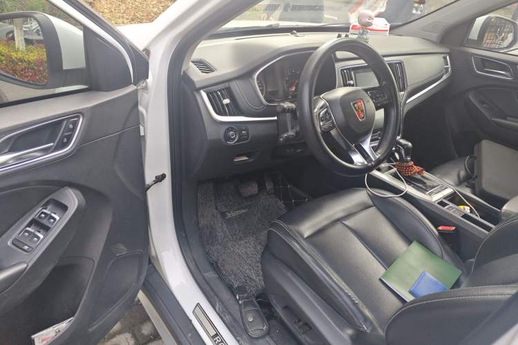 Used Roewe RX5 2019 20T Two-Wheel Drive Automatic Ali Smart Connectivity Platinum Edition Driver Seat