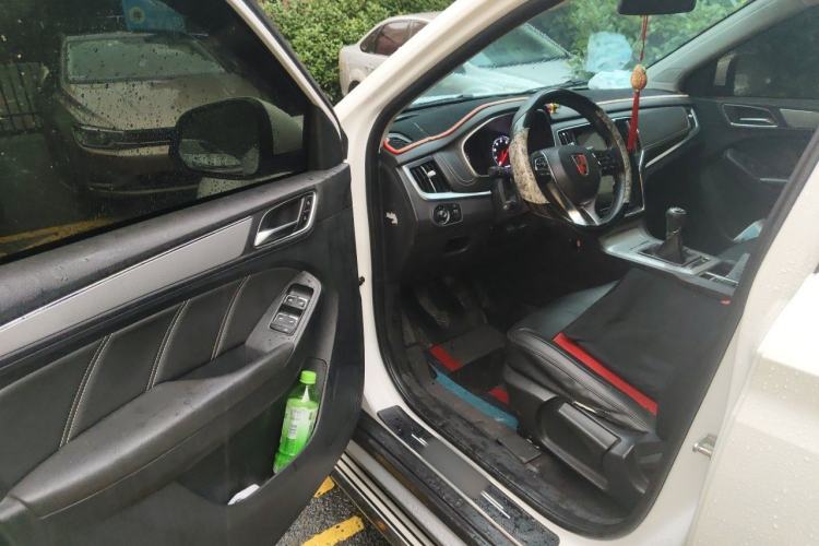 Used Roewe RX5 2019 20T Two-Wheel Drive Manual 4G Connect Platinum Edition Driver Seat