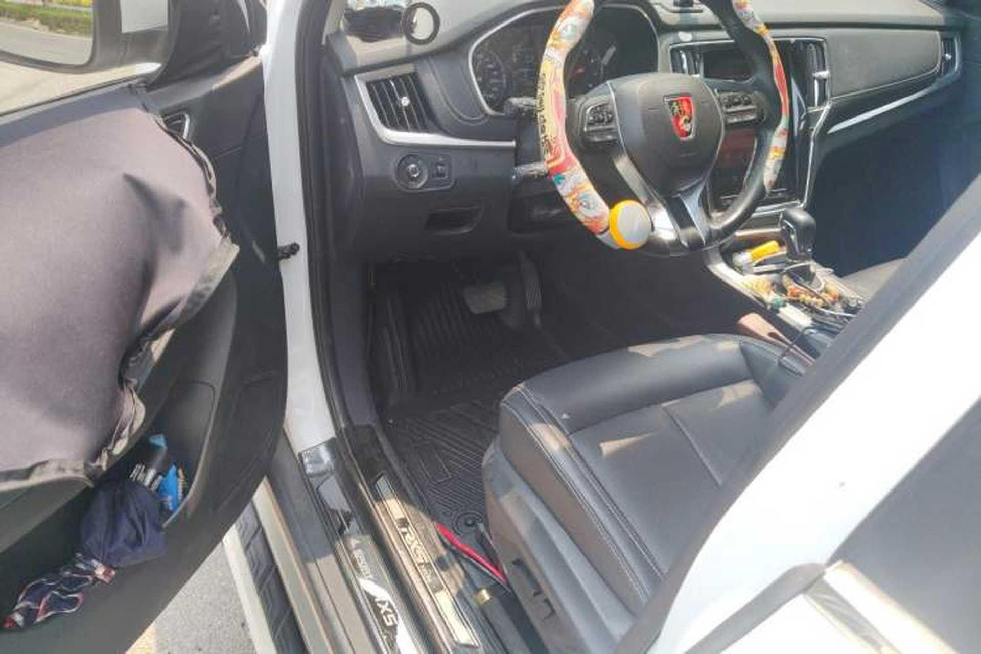 Used Roewe RX5 2019 20T Two-Wheel Drive Automatic 4G Connected Platinum Edition Driver Seat