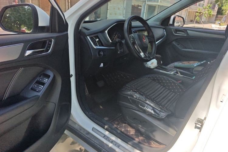 Used Roewe RX5 2019 20T Two-Wheel Drive Automatic 4G Connected Platinum Edition Driver Seat