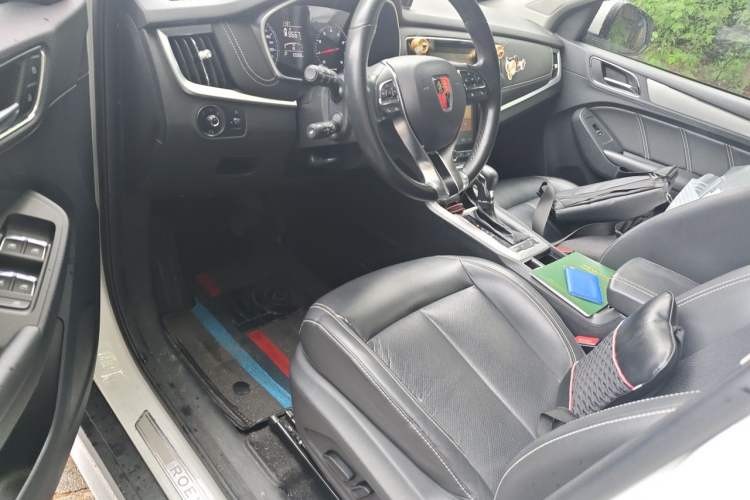 Used Roewe RX5 2019 20T Two-Wheel Drive Automatic 4G Connected Platinum Edition Driver Seat