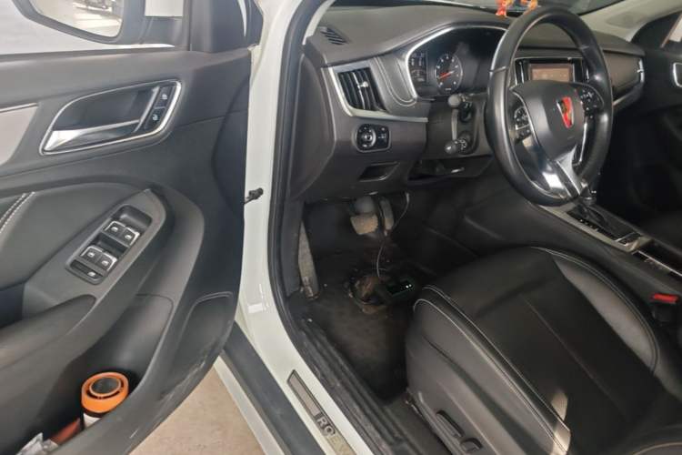 Used Roewe RX5 2019 20T Two-Wheel Drive Automatic Ali Smart Connectivity Platinum Edition Driver Seat