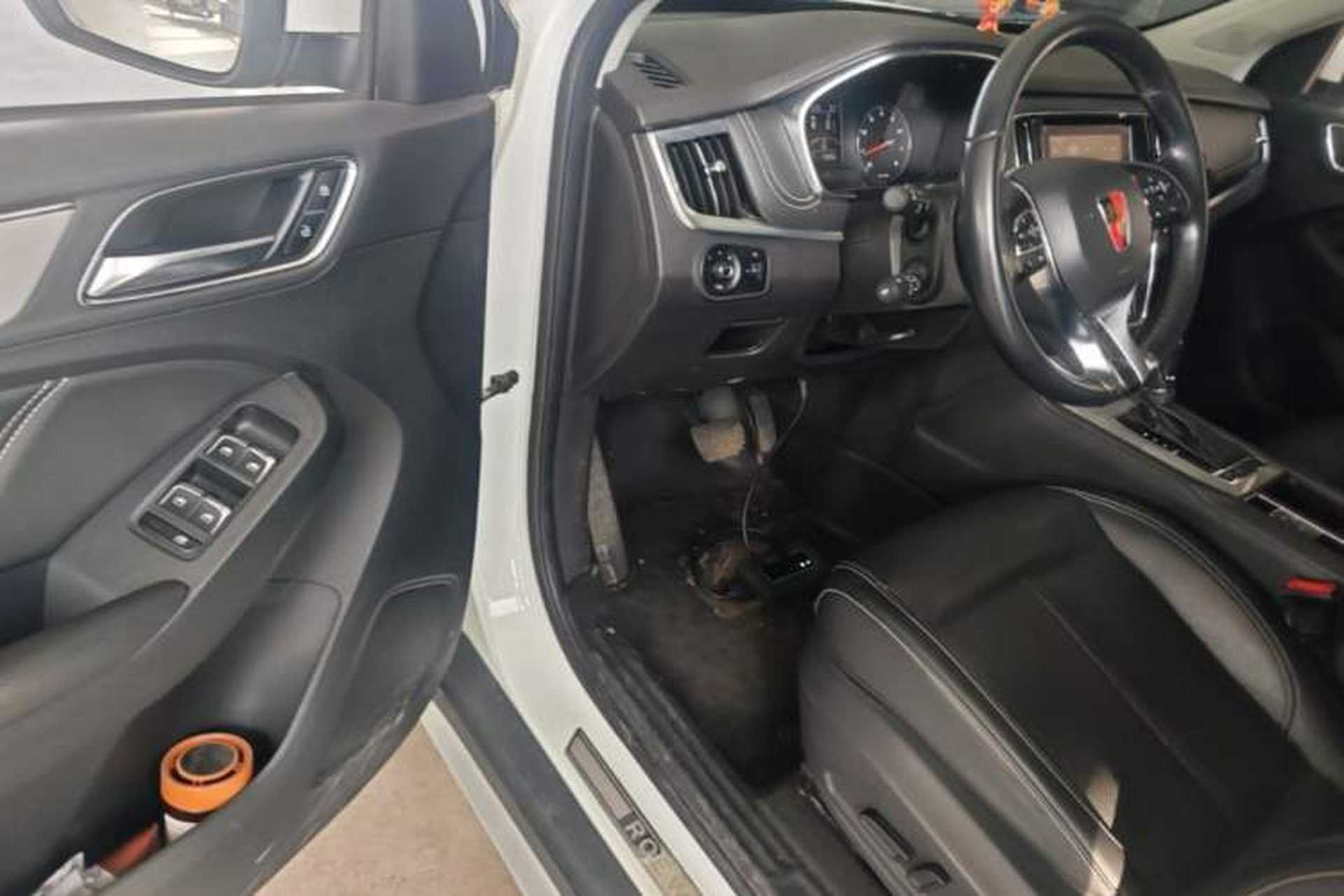 Used Roewe RX5 2019 20T Two-Wheel Drive Automatic Ali Smart Connectivity Platinum Edition Driver Seat